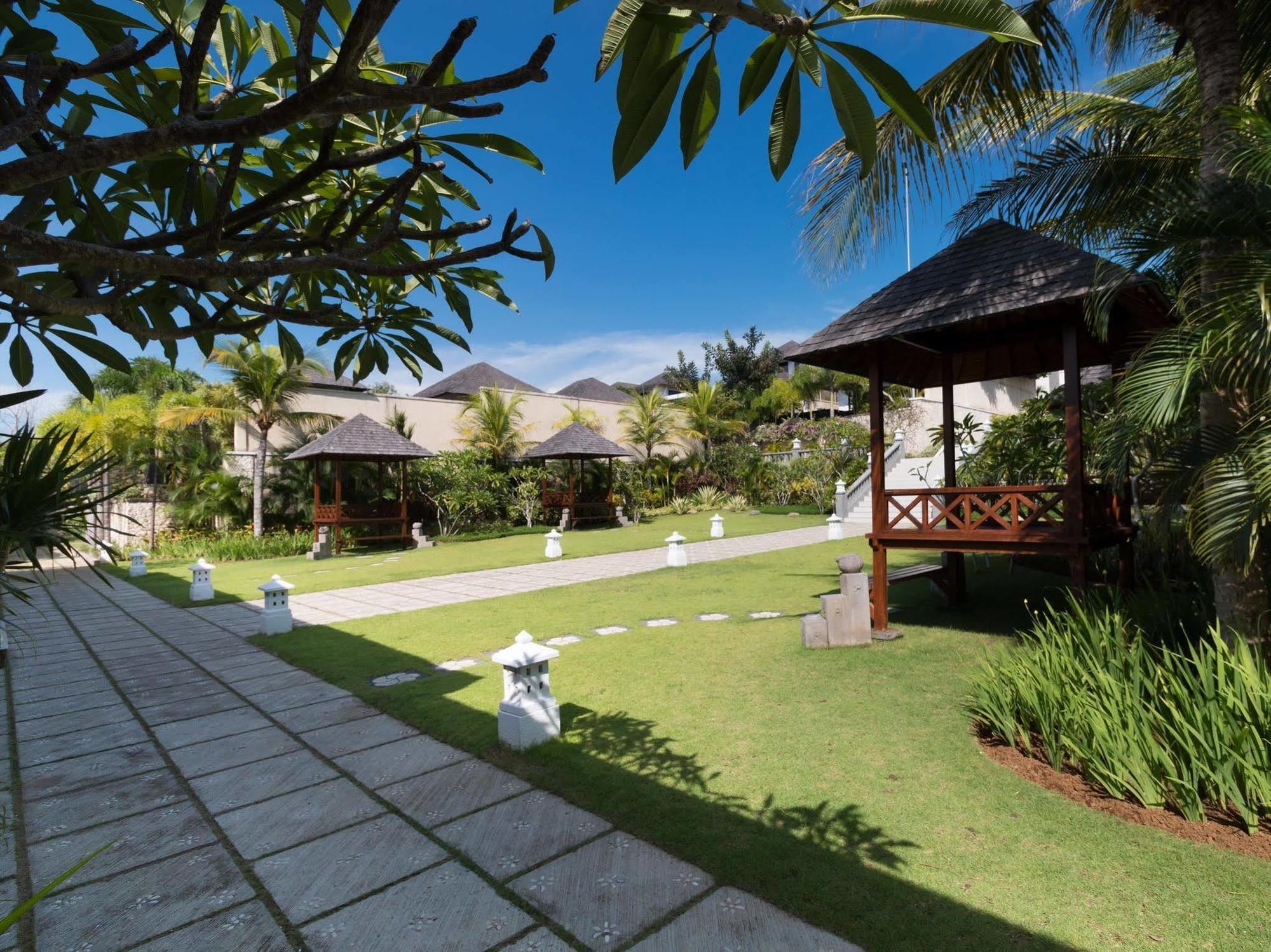 Airis Luxury Villas And Spa Uluwatu  Exterior photo